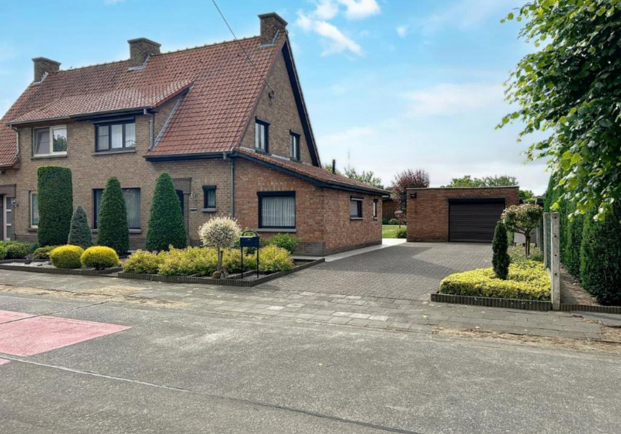 3746002903000037786/4071380