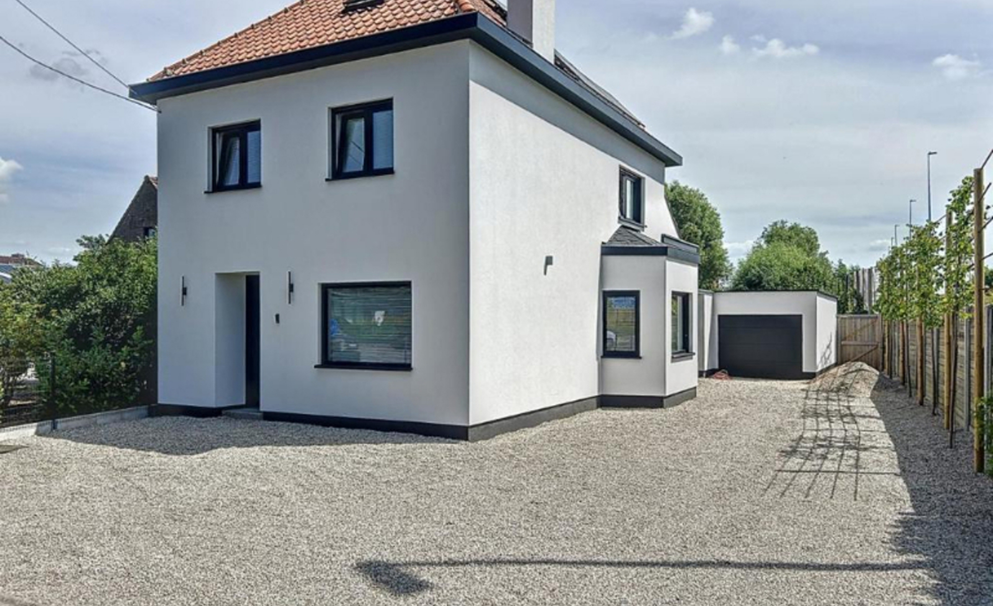 3746002903000039857/4102454