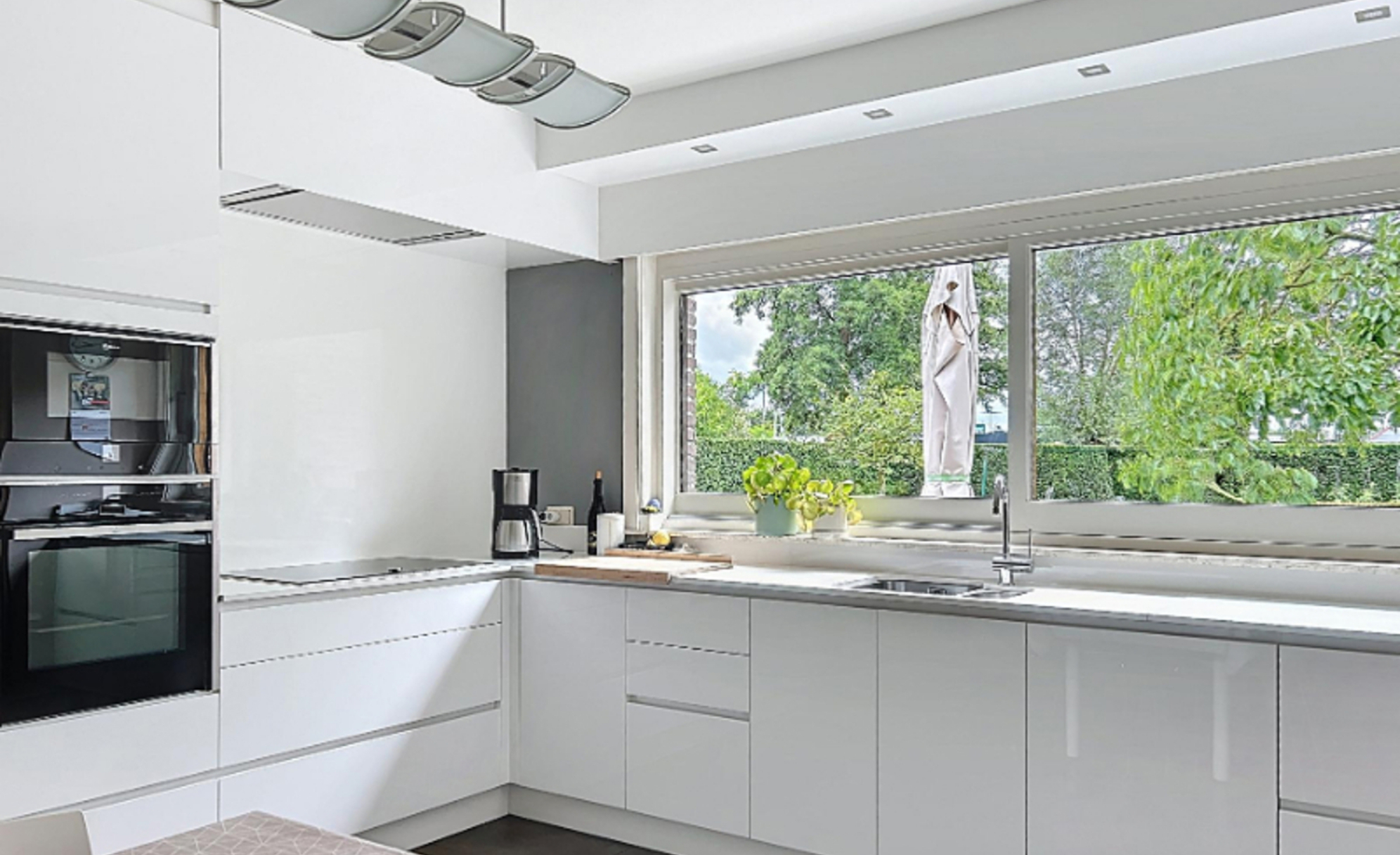 3746002903000041442/4126936