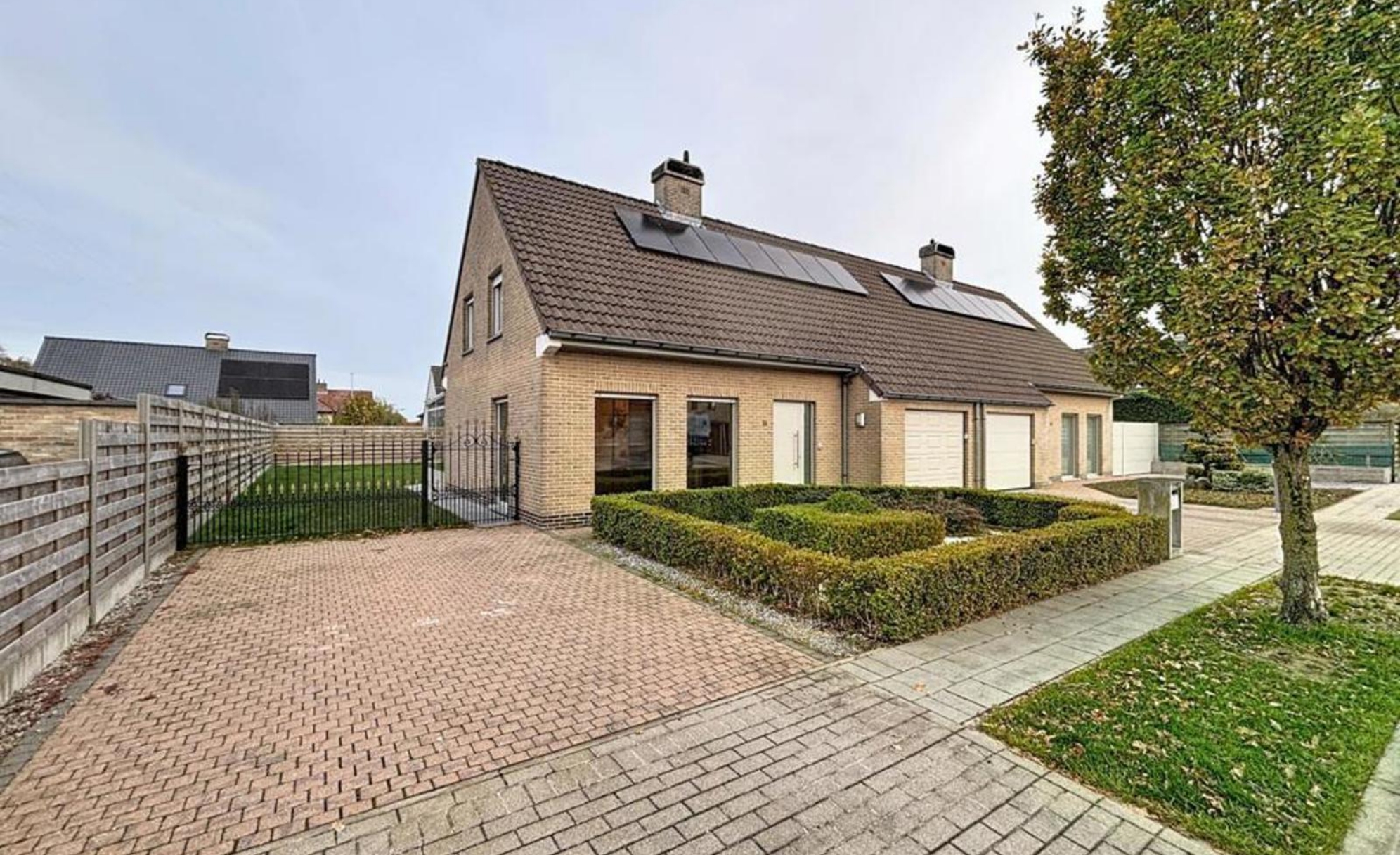 835771f8bcba4f548055bf3b2c8f7319