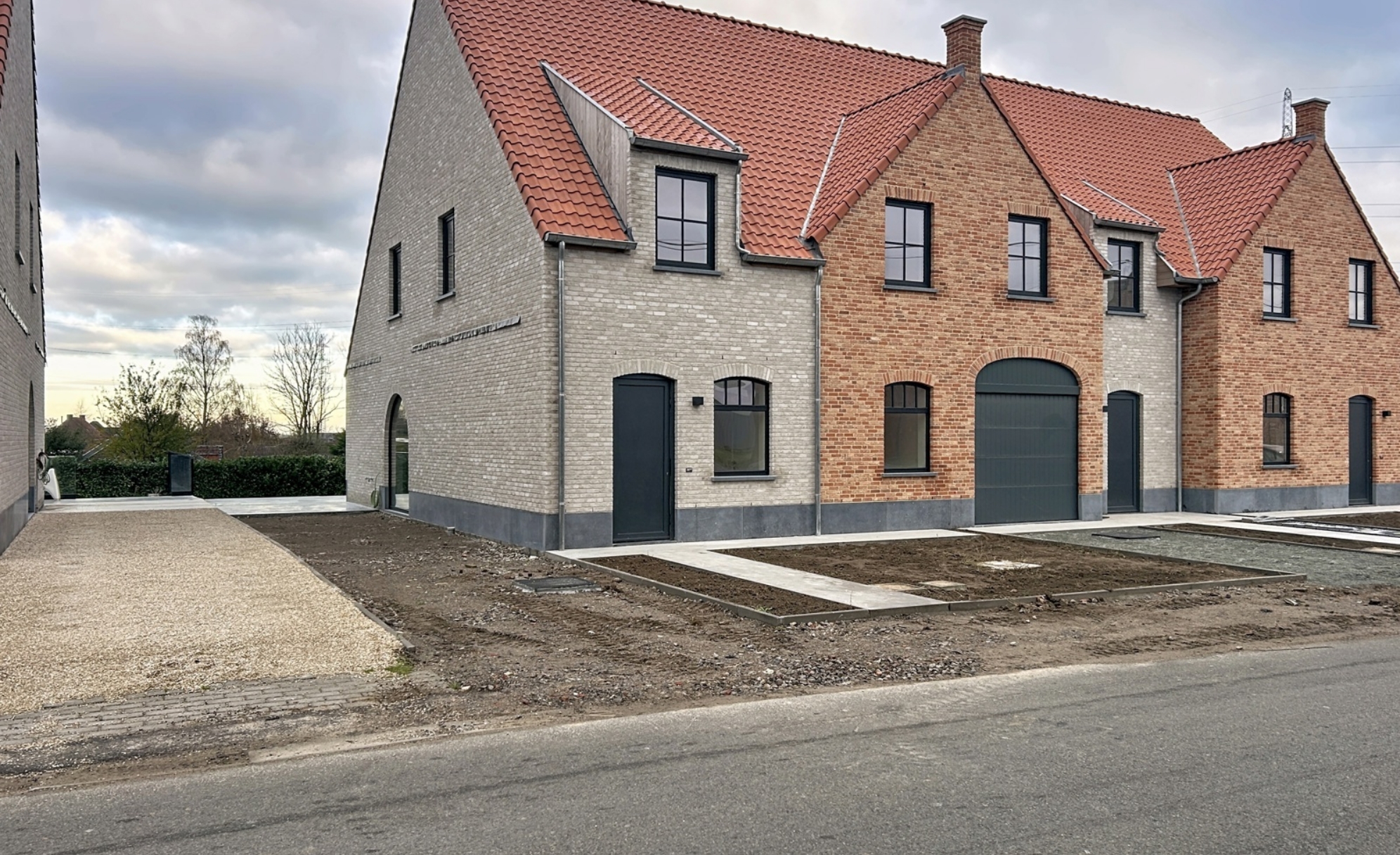 979751bbc8124347b0db3cff42b00970