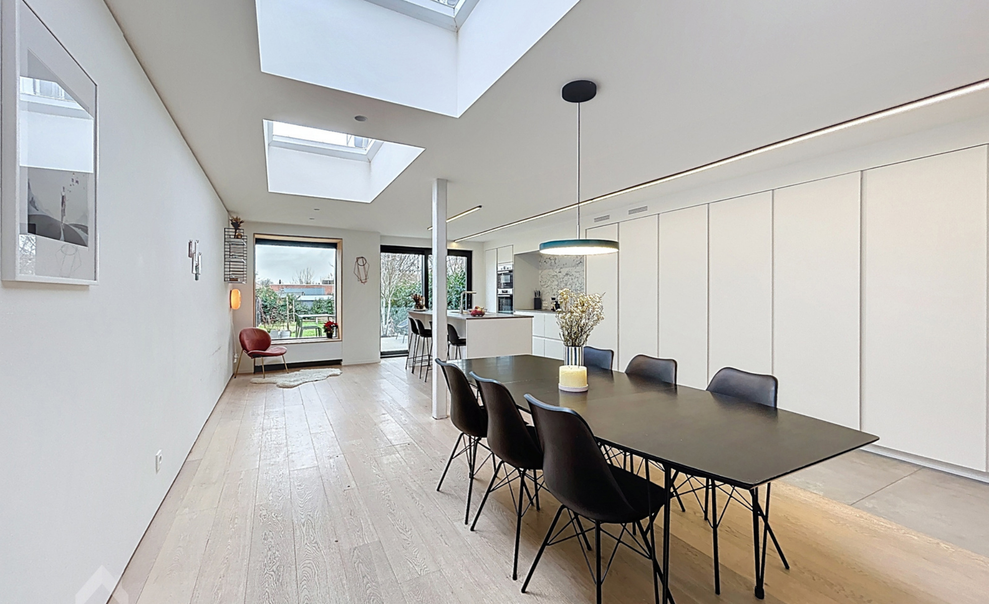 d802b82d19ba4d6bb7748a5257b43359