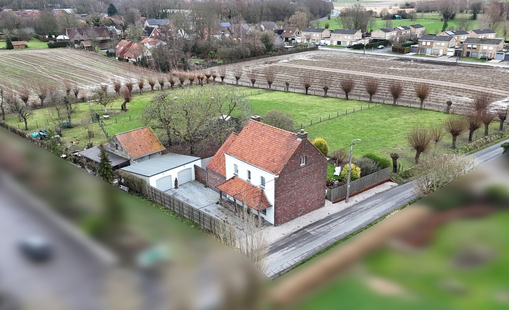 ef8de1d3c33d43b9bb1fca2d33692af2