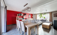 da5760ae61044903ba87399d2ab9c00d