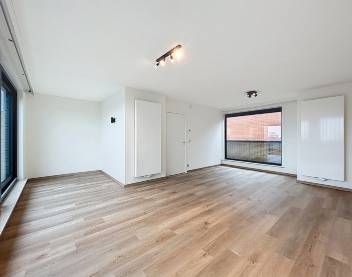 0d8554c1bd134cc98861be45d1c960f5