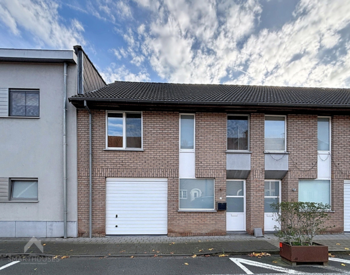 1c8c5b7cc06d437dbe9a5fe1367308b4