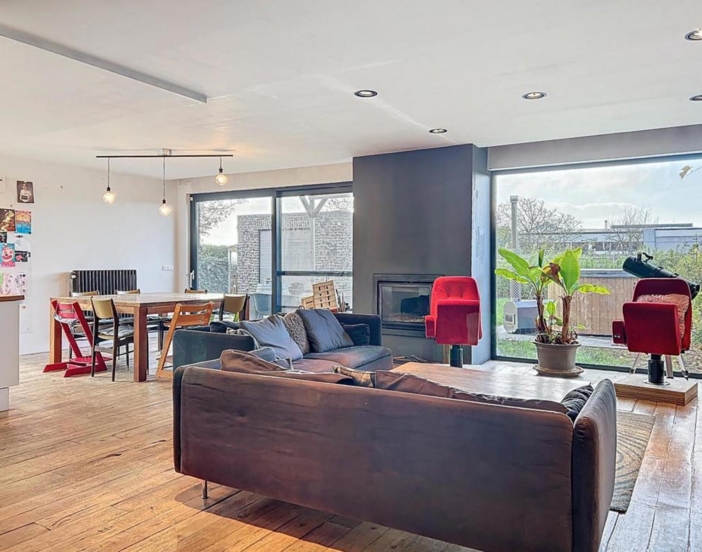 21f65e6d02d543a5b58cf713361bfe55