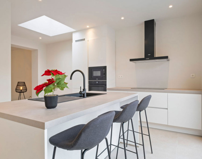 2bd8a588d694486d95f4fc25cb774820