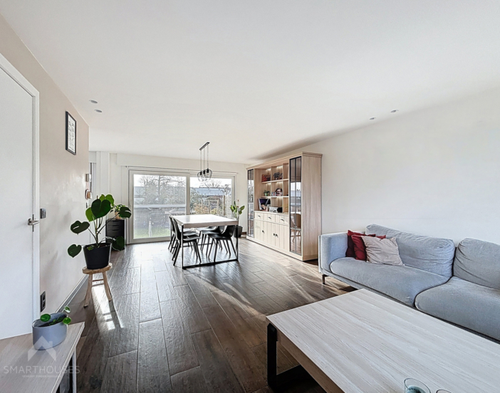 2f491f63d2d34015840b1359f015c45e