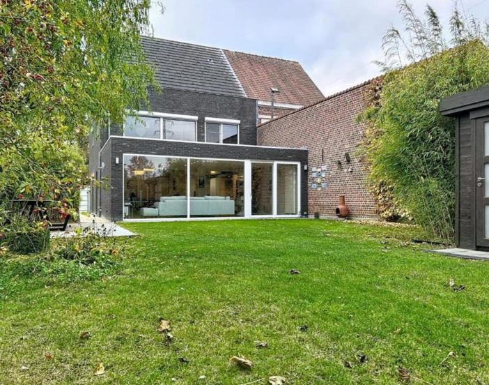 56d6064e81e540359c77328bc49fc7cb