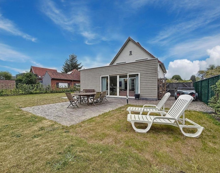 66189fa1b46c4c768bf6eafc20e8c3ad