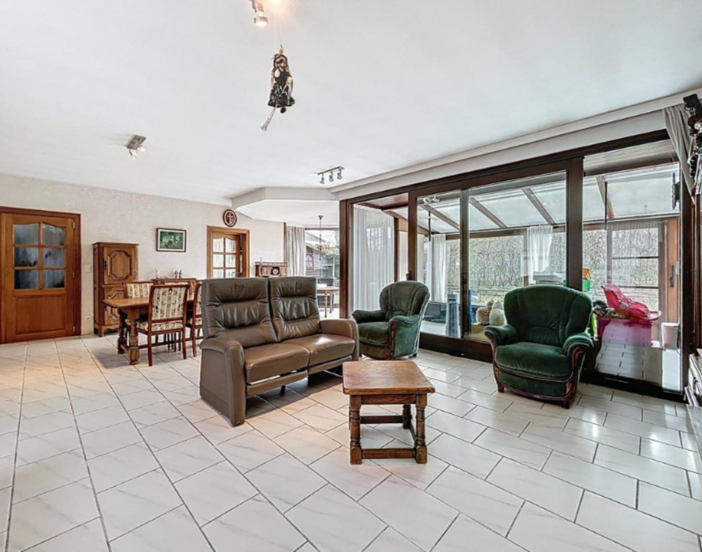 3746002903000040372/4106453