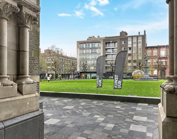 85cb09883e2e40fbb460fb429b1c5886