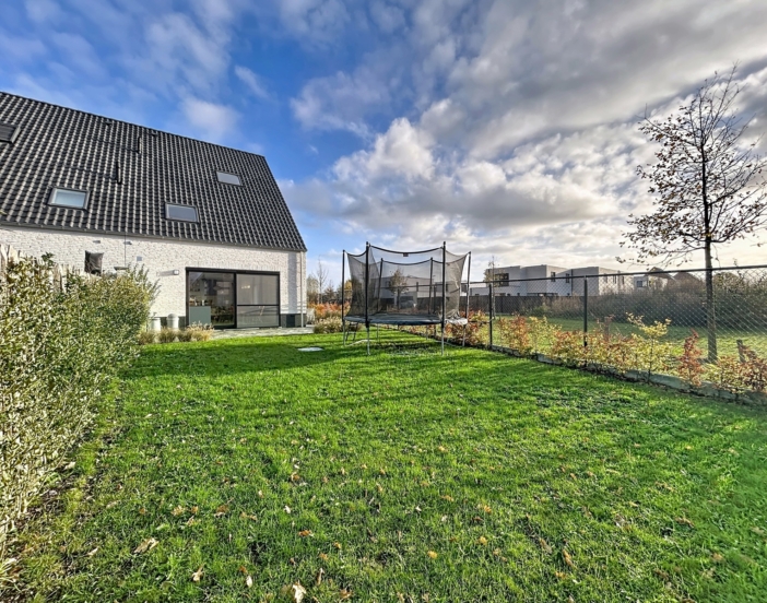 993c938e75bc44279c43e86f91c73329