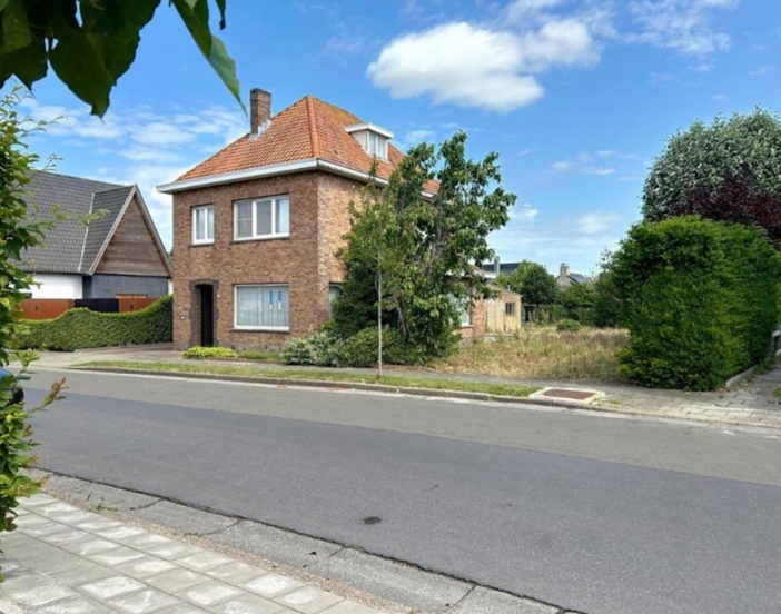 3746002903000040700/4106534