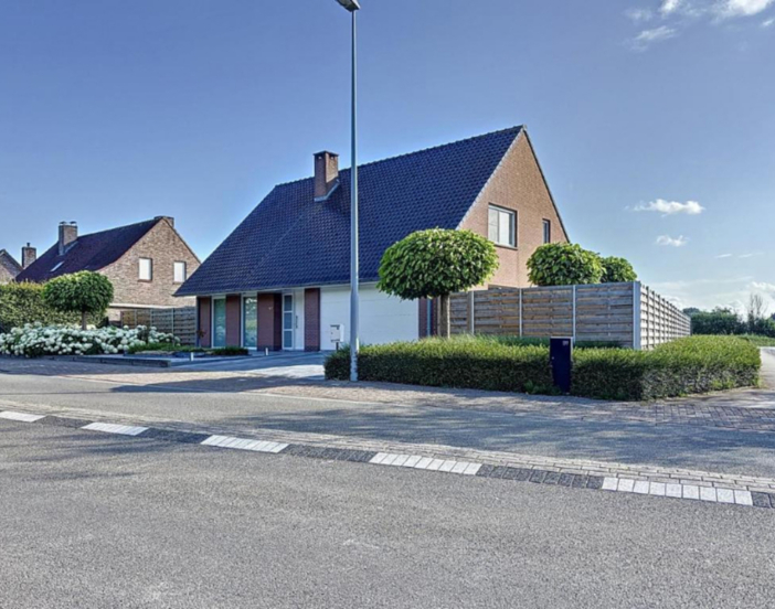 3746002903000040015/4103645