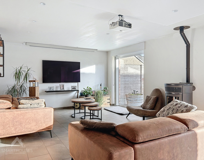 d2bd8380f20545a9bf0e8e565f7f307b