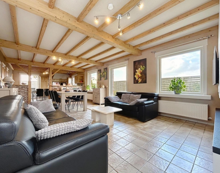 e415e1f5ab2947f7926b370f80e06f29