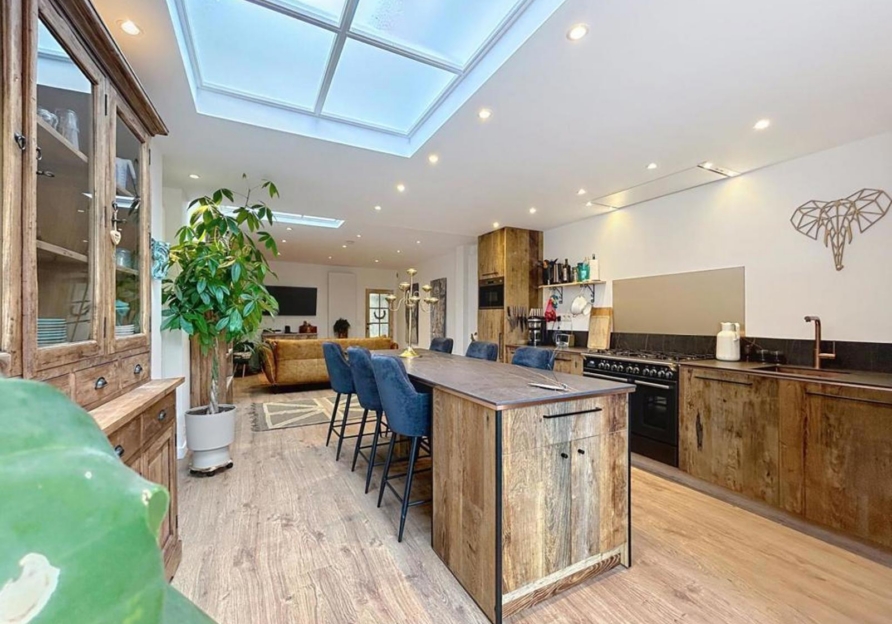 0bc1f4765bf1467a911f4aad99733876