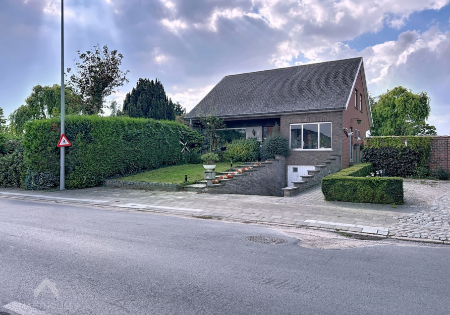 22ed7ea7cb2743ef8dd8d7cc6ec8790d