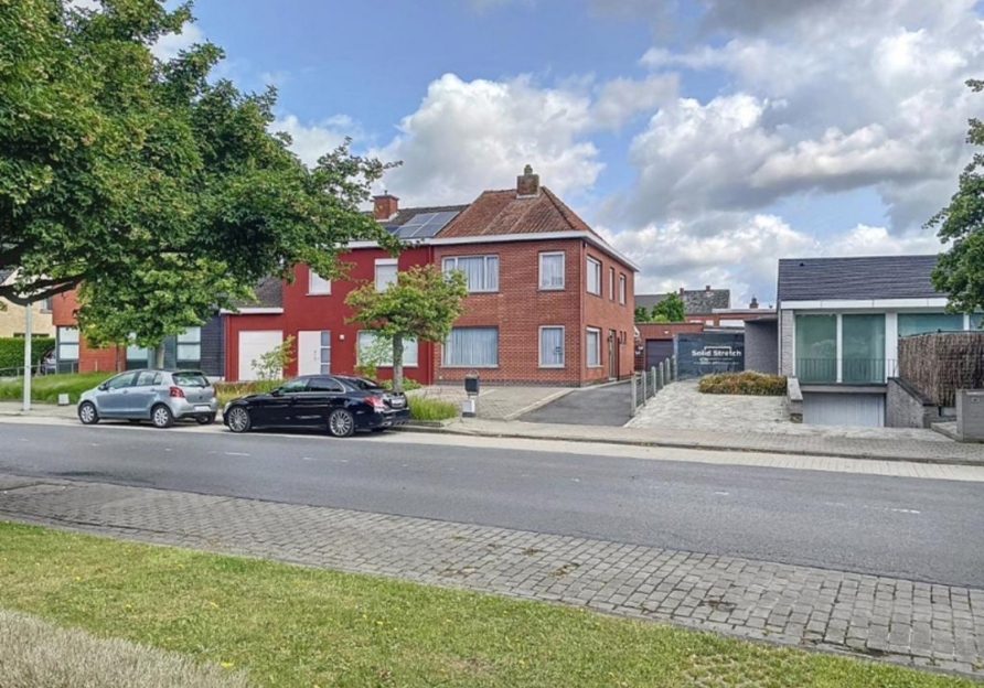 3746002903000040834/4106541