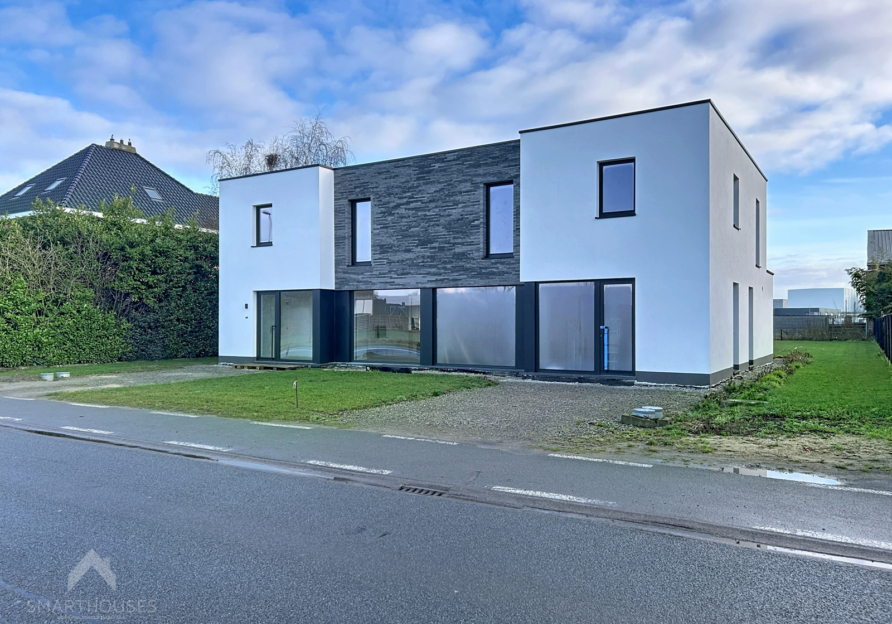 79523e594b8c4ed688b63c0fdacc81b1