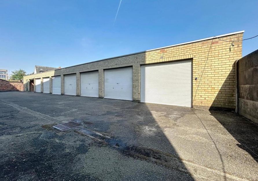 7d9f1da1852048c598cbd5cee0a87eb8