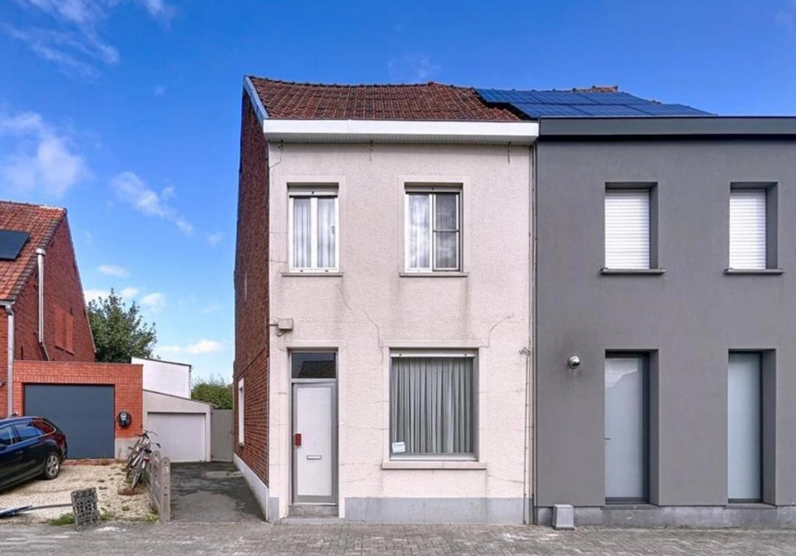 8032b73c7f1640f19ab5560a70c096c2