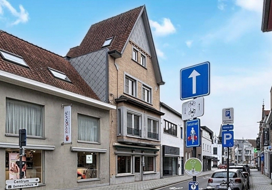 8b8b21336e81462db715058c38bd50c0