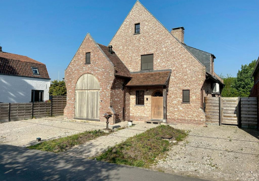 3746002903000040194/4106350